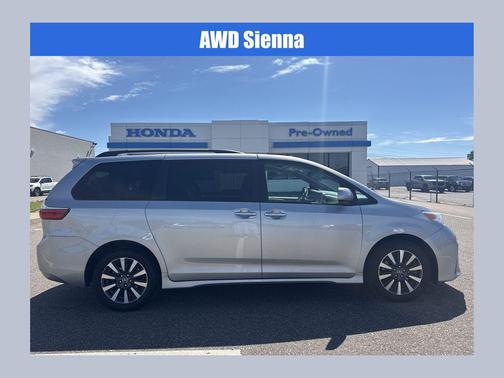 Celestial Silver Metallic 2019 Toyota Sienna XLE Premium