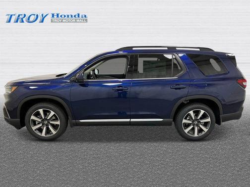 2025 Honda Pilot Touring 8-Passenger