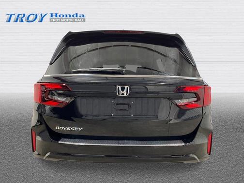 Crystal Black Pearl 2026 Honda Odyssey EX-L