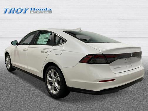 2025 Honda Accord LX 1.5T