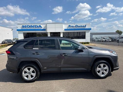 2019 Toyota RAV4 Hybrid XLE