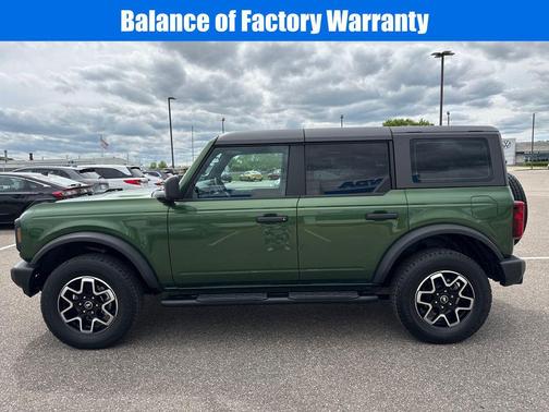 Eruption Green Metallic 2022 Ford Bronco Base