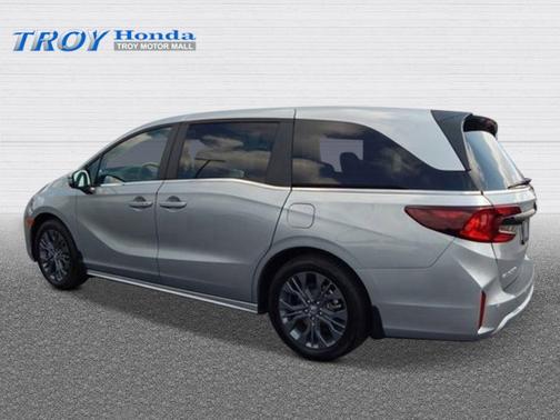 Solar Silver Metallic 2026 Honda Odyssey Touring