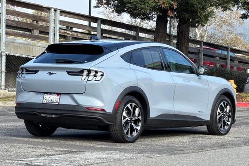 2025 Ford Mustang Mach-E Select