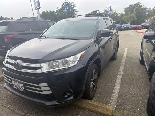 2019 Toyota Highlander LE