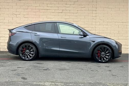 2022 Tesla Model Y Performance Dual Motor All-Wheel Drive