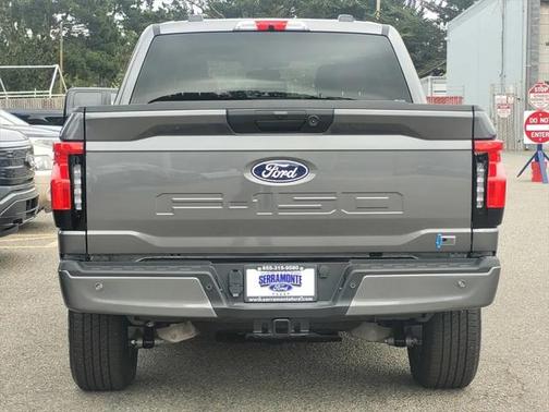 2025 Ford F-150 Lightning Flash