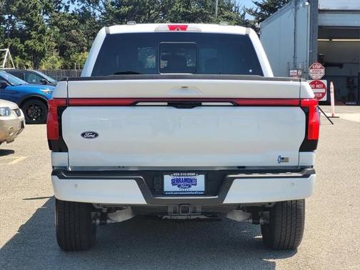 2025 Ford F-150 Lightning LARIAT