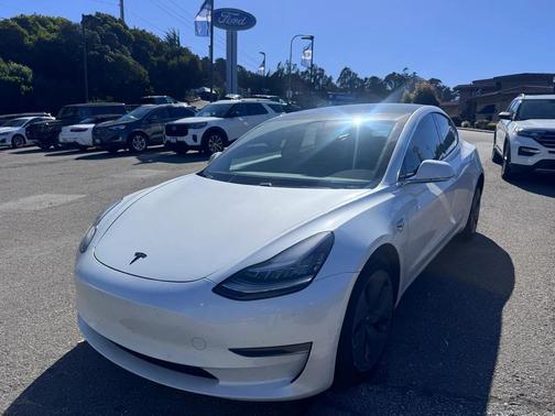 2020 Tesla Model 3 Long Range