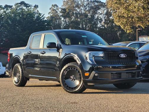 2025 Ford Maverick Lobo Standard