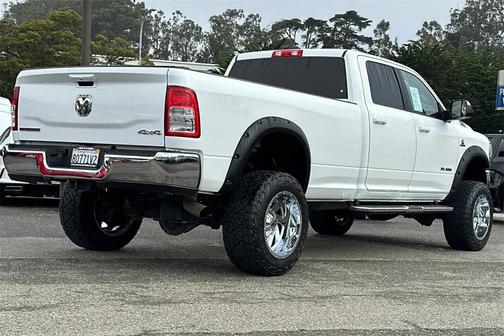 2020 RAM 2500 Big Horn Crew Cab 4X4 8' Box