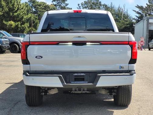 2025 Ford F-150 Lightning LARIAT