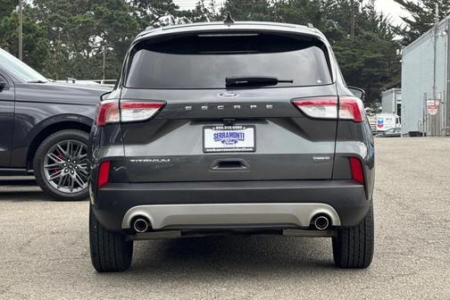 2020 Ford Escape Titanium