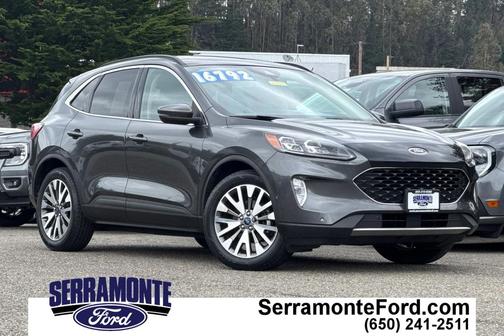 2020 Ford Escape Titanium