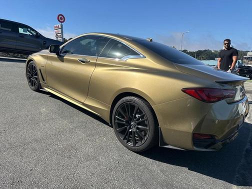 2017 INFINITI Q60 3.0t Red Sport 400