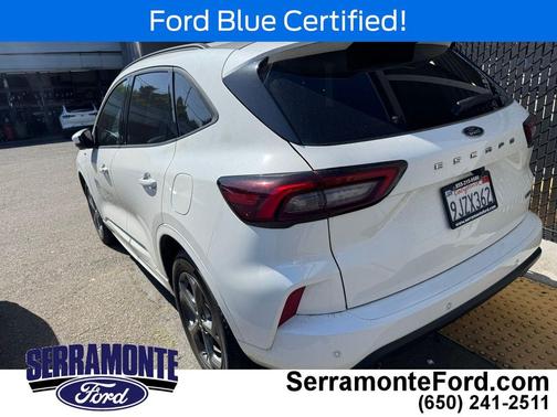 Star White Metallic Tri-Coat 2023 Ford Escape ST-Line Select