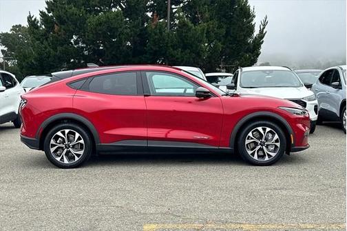 2024 Ford Mustang Mach-E Select