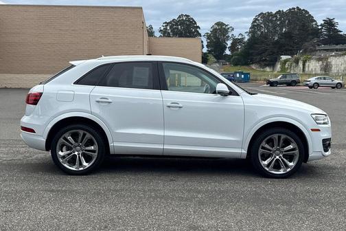 Glacier White Metallic 2015 Audi Q3 2.0T Premium Plus