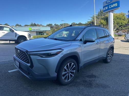 Sonic Silver 2022 Toyota Corolla Cross XLE