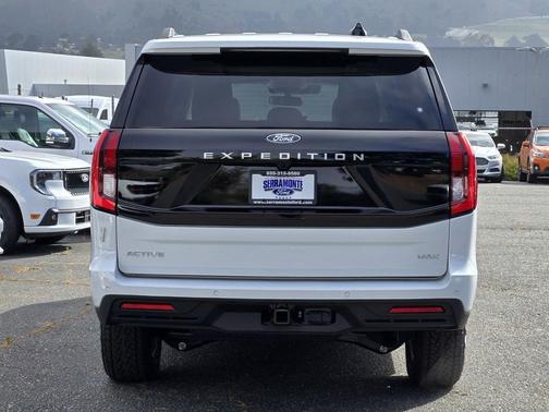 Oxford White 2026 Ford Expedition Max Active 4x4