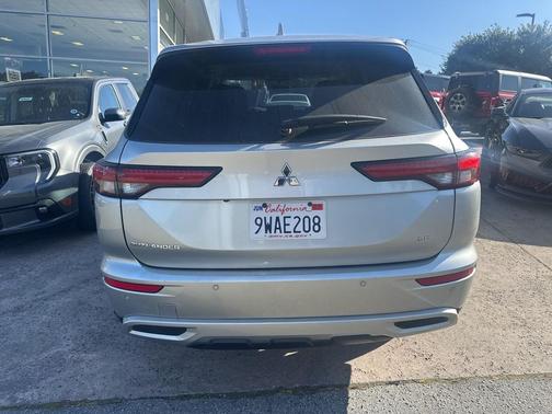 2023 Mitsubishi Outlander SE Special Editiont S-AWC