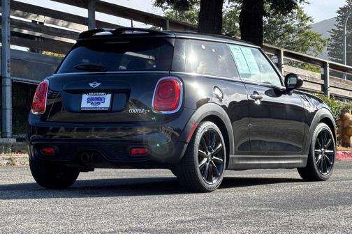 Midnight Black 2017 MINI Hardtop Cooper S