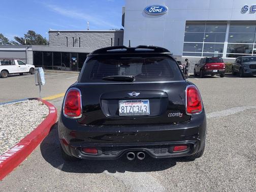 Midnight Black 2017 MINI Hardtop Cooper S