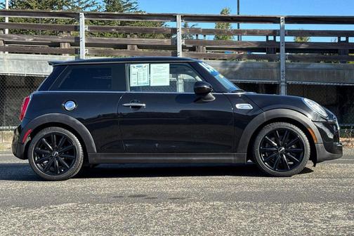 Midnight Black 2017 MINI Hardtop Cooper S