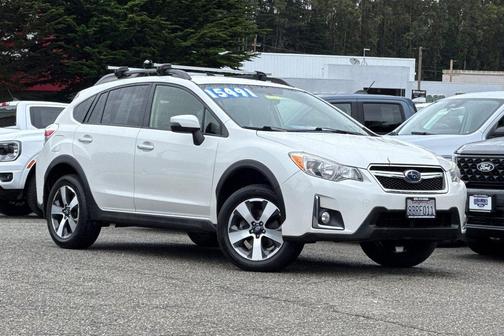 Crystal White Pearl 2016 Subaru Crosstrek Hybrid Base