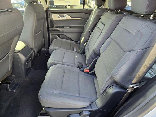 Space White Metallic 2026 Ford Explorer Active