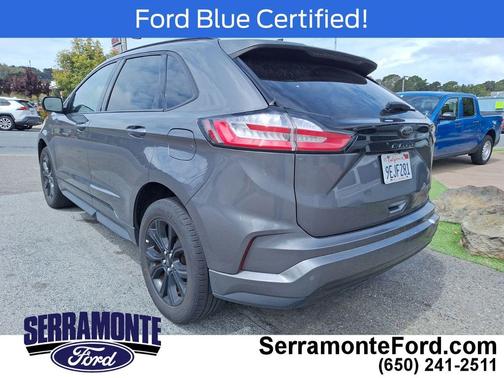 Carbonized Gray Metallic 2022 Ford Edge SE