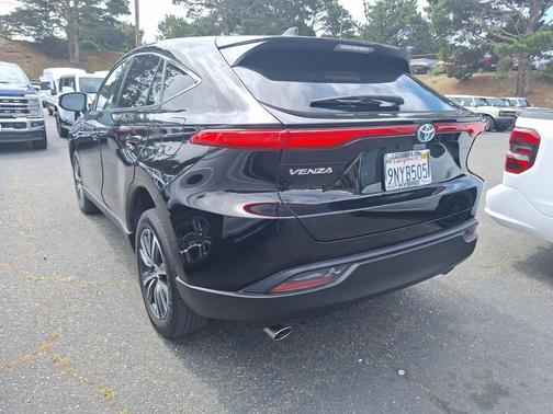 Black 2024 Toyota Venza LE
