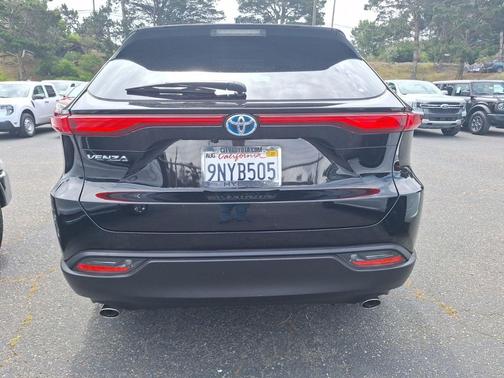 Black 2024 Toyota Venza LE
