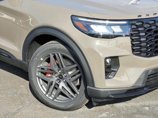 Marsh Gray 2026 Ford Explorer ST