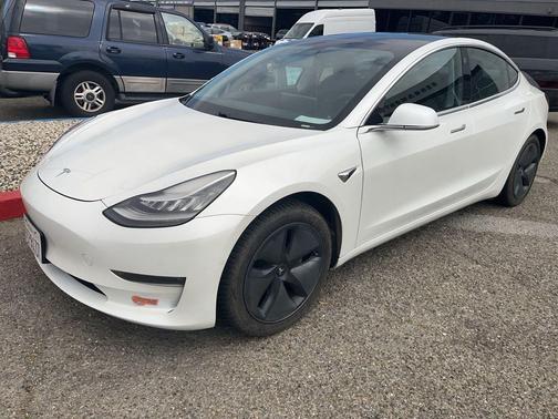 Pearl White Multi-Coat 2020 Tesla Model 3 Long Range