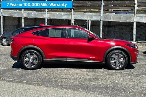 2022 Ford Mustang Mach-E Select