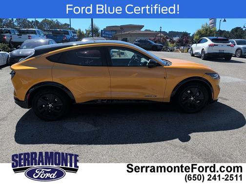 Cyber Orange Metallic Tricoat 2022 Ford Mustang Mach-E California Route 1