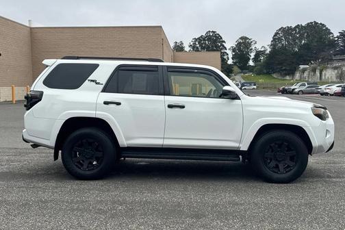2022 Toyota 4Runner TRD Off Road Premium