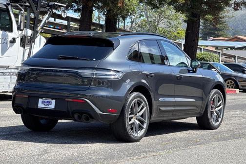 Volcano Grey 2022 Porsche Macan Macan