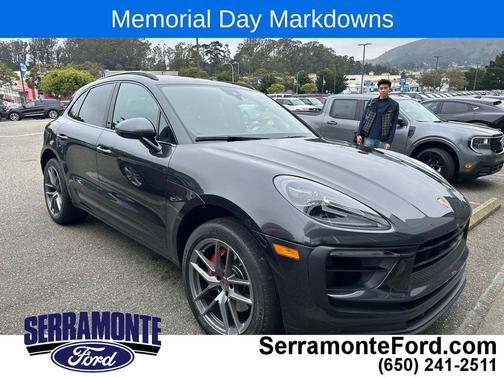 Volcano Grey 2022 Porsche Macan Macan