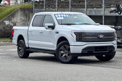2025 Ford F-150 Lightning LARIAT