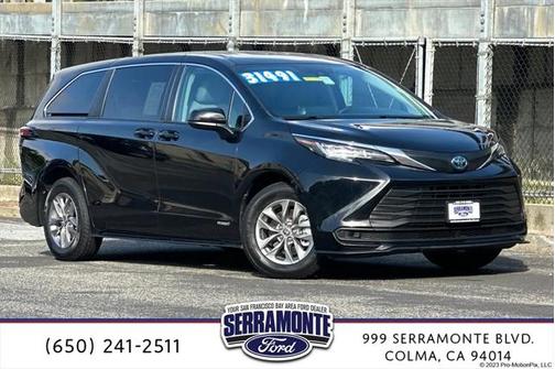 2021 Toyota Sienna LE
