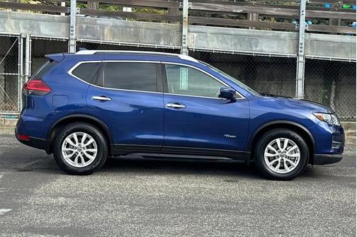 2017 Nissan Rogue Hybrid SV