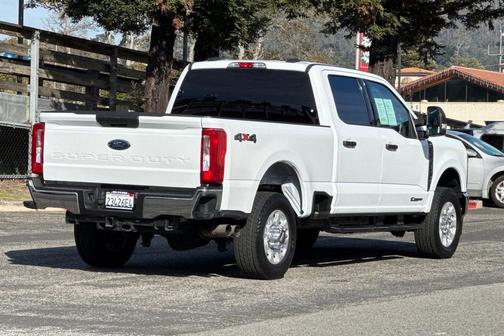 2023 Ford F-350 XLT