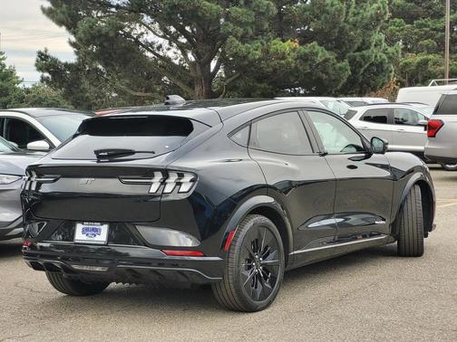 2025 Ford Mustang Mach-E GT