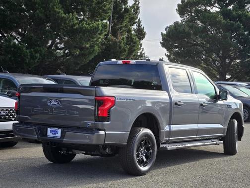 2025 Ford F-150 Lightning XLT