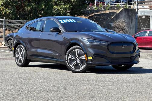 2022 Ford Mustang Mach-E Premium