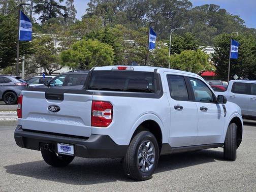Space White Metallic 2026 Ford Maverick XLT