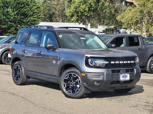 Carbonized Gray Metallic 2025 Ford Bronco Sport Outer Banks