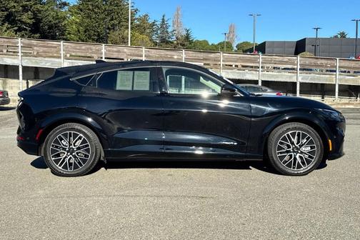 2024 Ford Mustang Mach-E Premium